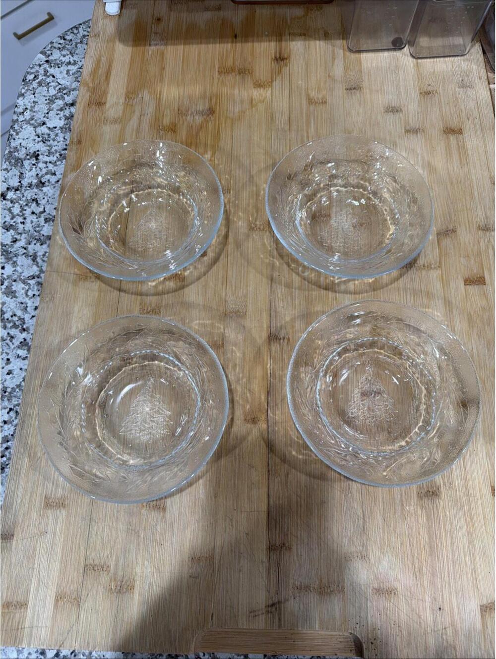 ARCOROC Embossed Glass HOLLY TREE Christmas Set of 4 SOUP / CEREAL BOWLS 6.5" *